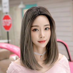 Wig in the long straight hair fashion realistic wig